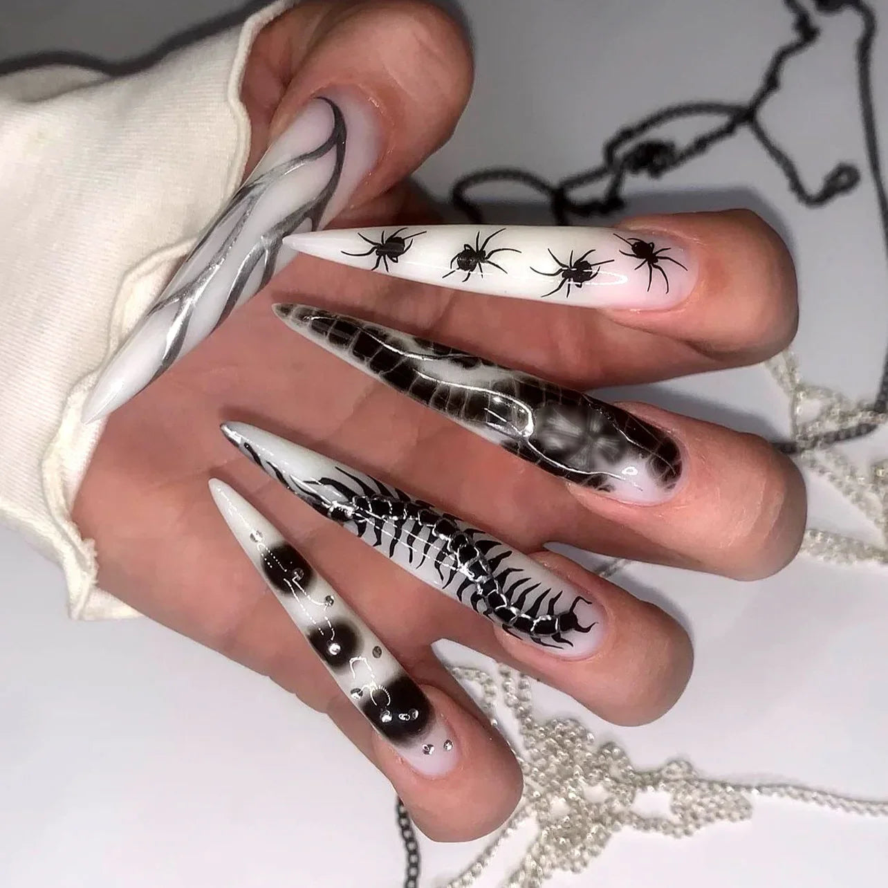 24pcsBlue Line Delineation Gradual  Nail