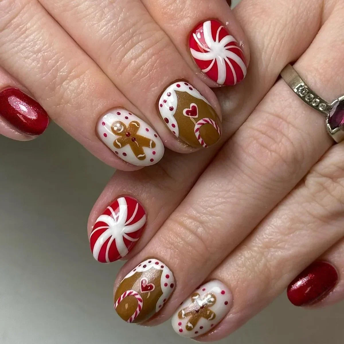 24Pcs Short Oval Press-On Nails