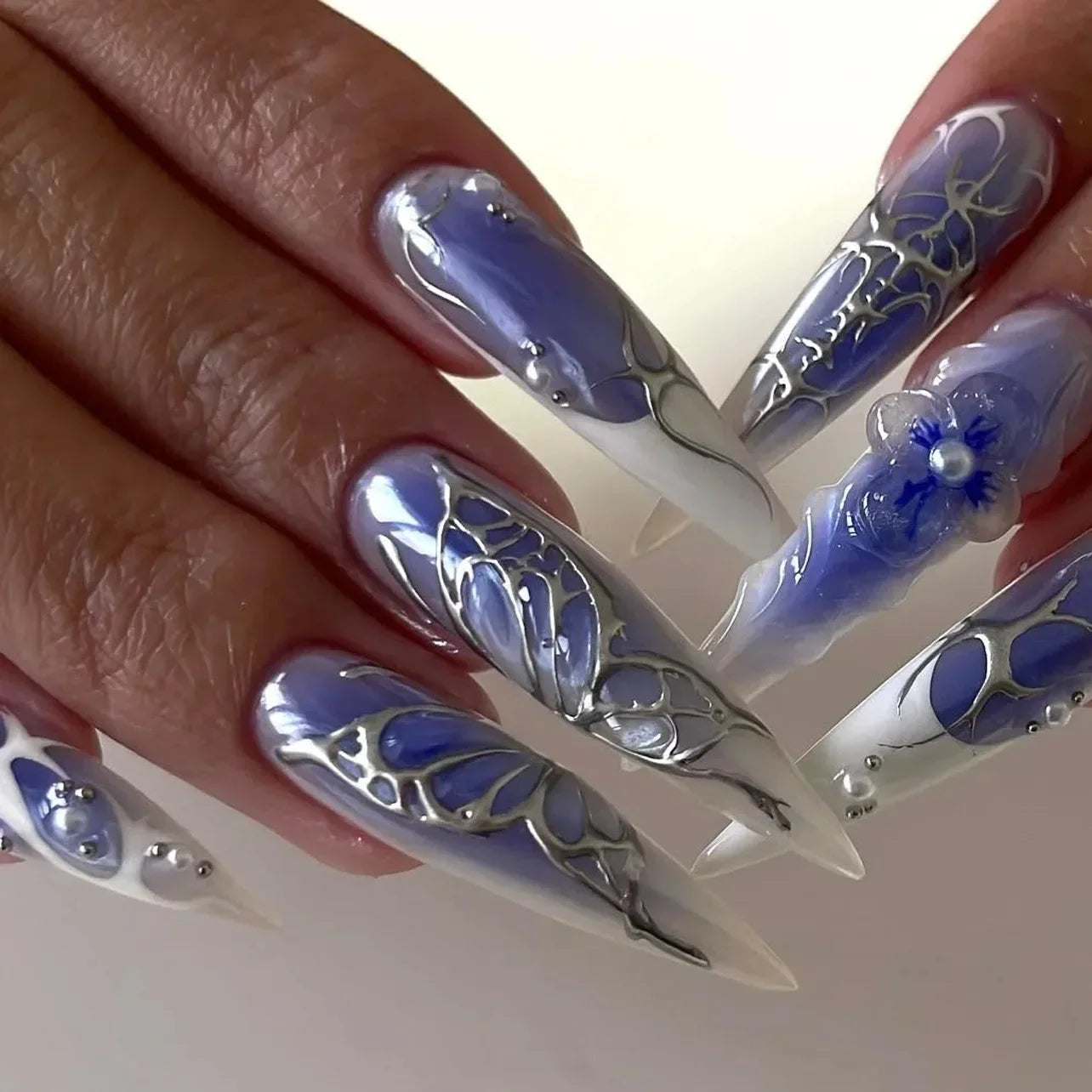 24pcsBlue Line Delineation Gradual  Nail