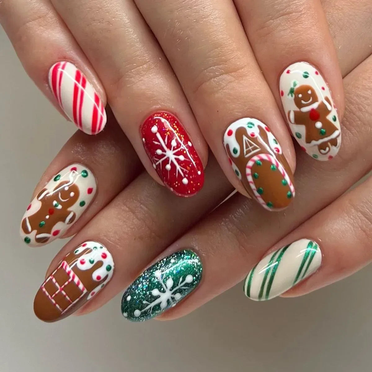 24Pcs Short Oval Press-On Nails