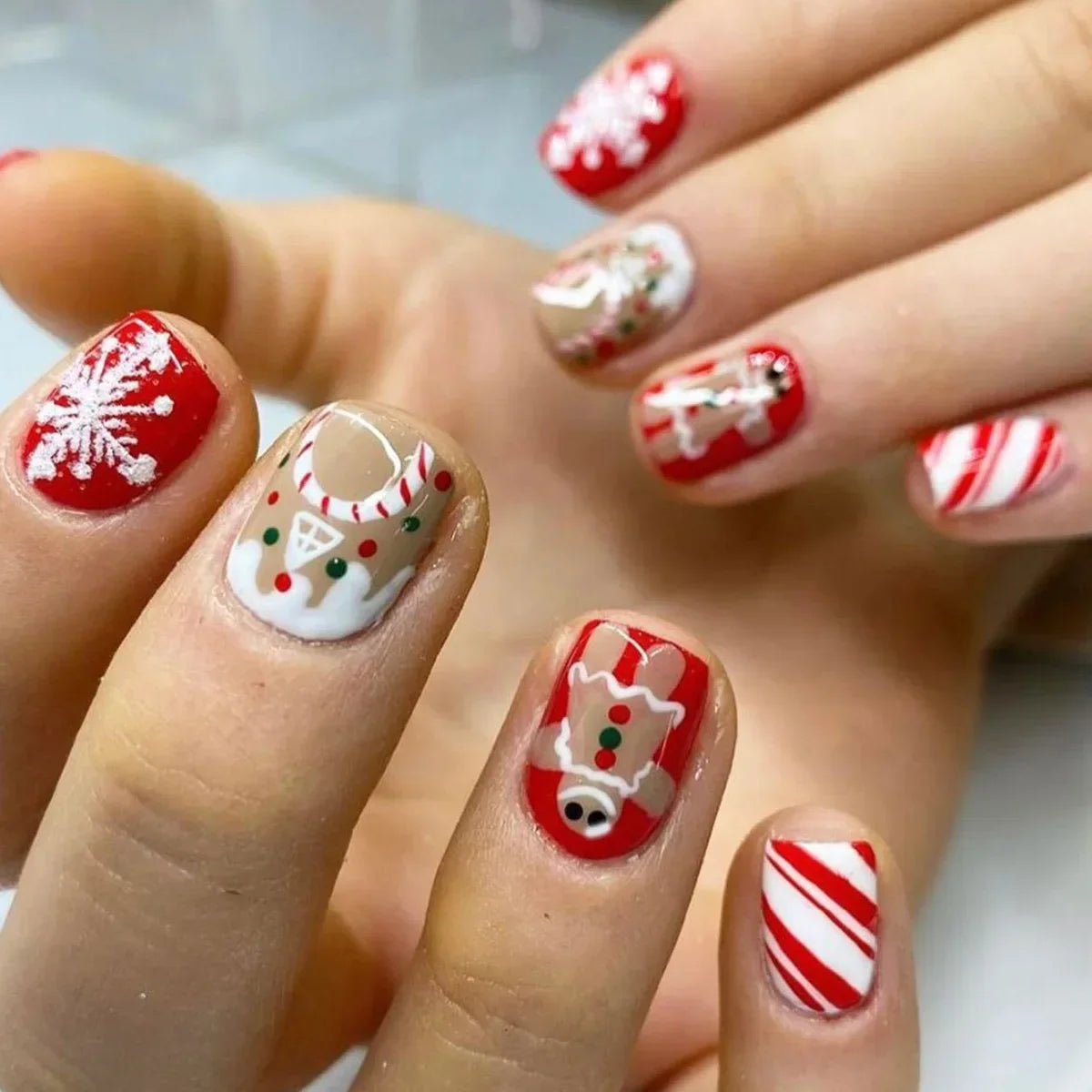 24Pcs Short Oval Press-On Nails