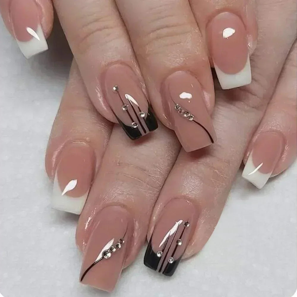 24Pcs Solid Black Short False Nails