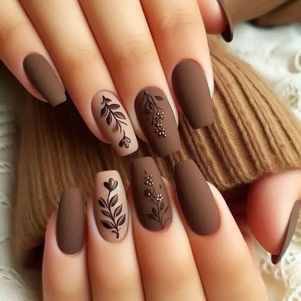 24Pcs Solid Black Short False Nails