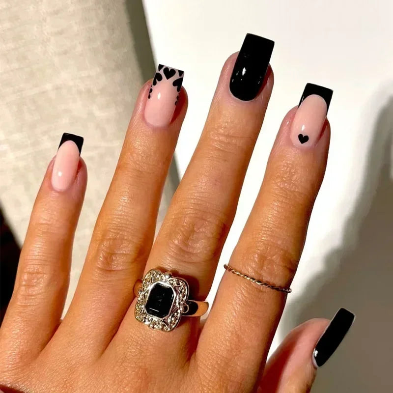 24Pcs Solid Black Short False Nails